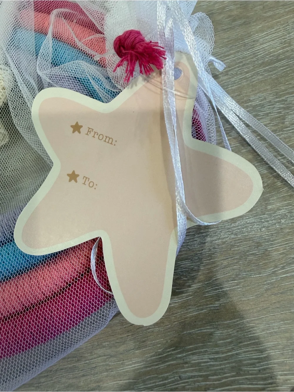 Rainbow Bow Organizer with Bows
